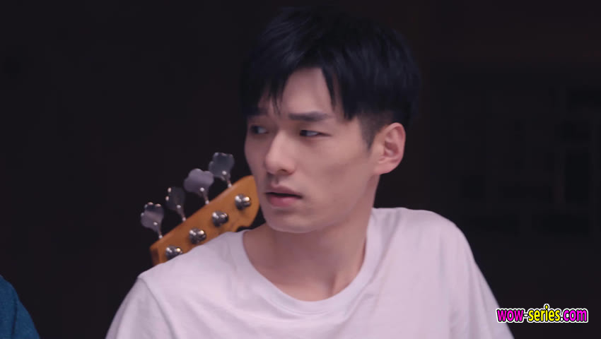 รักหลังม่าน